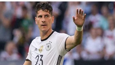 مهاجم بايرن ميونيخ السابق يعلن اعتزاله