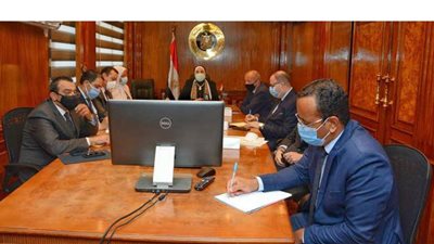 وزيرة التجارة: القطاع الخاص شريك فى وضع رؤى تطوير الصناعة والتصدير