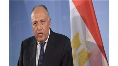 وزير الخارجية يُبحث التعاون مع نظيره الصيني هاتفياً