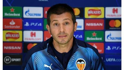 فالنسيا يقيل مدربه سيلاديس.. ويعين فورو خلفا له