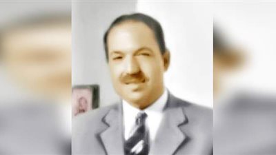 أنور المعداوي يتحدث عن مقهى الأدباء في مصر