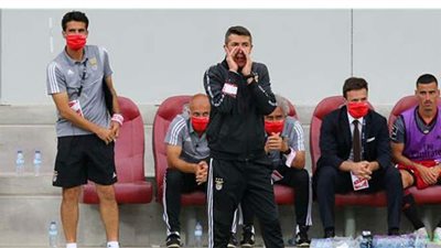 استقالة مدرب بنفيكا البرتغالي من منصبه