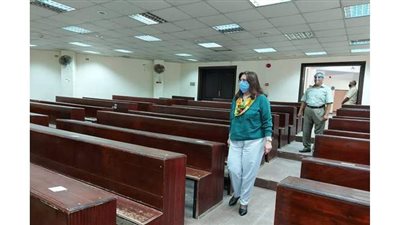 نائبة رئيس جامعة بنها تتفقد استعدادات الكليات للامتحانات
