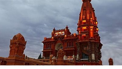 حقيقة دوران قصر البارون 360 درجة