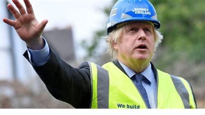 جونسون يطالب بالتوسع في البناء لمواجهة التباطؤ الاقتصادي بسبب كورونا