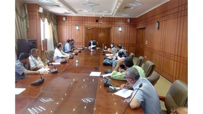 لجنة مراجعة رخص البناء ببورسعيد تعقد اجتماعها الرابع | صور