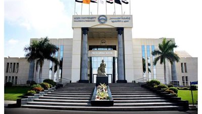 انطلاق  امتحانات السنوات النهائية  بجامعة مصر للعلوم والتكنولوجيا وسط إجراءات وقائية مشددة