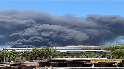 حريق في مخلفات إحدى الشركات البترولية في السويس