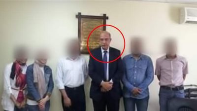 بعد 8 أشهر من الحكم بحبسه.. مختلس شركة فاركو بي في قبضة النيابة.. المستشار القانوني للشركة: قوات الأمن تطارد باقي المتهمين