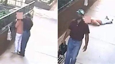 لص يخنق سيدة مسنة ويستولي على حقيبتها وسط الشارع | فيديو