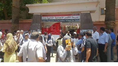 وصول كراسات امتحانات الفلسفة والمنطق والإستاتيكا والأحياء لمقار لجان الثانوية العامة 2020