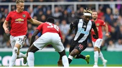 مانشستر يونايتد يقترب من ضم نجم أستون فيلا