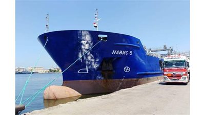 موانئ بورسعيد تشهد تفريغ 10 آلاف رأس ماشيه وشحن 3000 طن أسمنت | صور