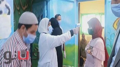 إصابات كورونا وتصوير ورقة الأسئلة حصيلة امتحانات الثانوية العامة  بالشرقية | صور