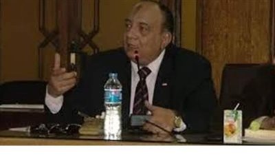 خبير يطالب باستيعاب الطلاب الراغبين في الدراسة بالخارج داخليا حفاظا على العملة الصعبة