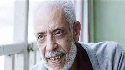 نبيل الحلفاوي ينشر صور أقاربه من الوسط الفني