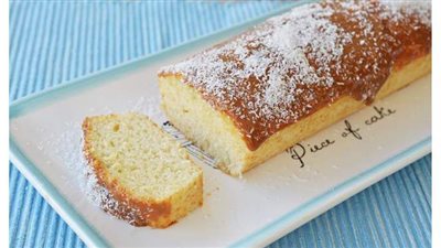 طريقة عمل كيكة جوز الهند بالمربى