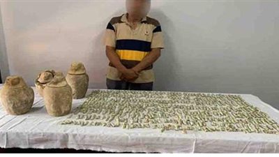 ضبط عامل بحوزته 406 قطع أثرية بالشرقية