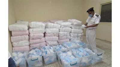 مصادرة 45 ألف كمامة غير مطابقة للمواصفات داخل مصنع بالإسكندرية