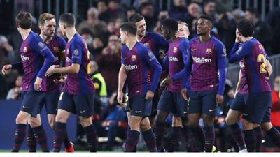 برشلونة يعلن إصابة مدافعه أومتيتي