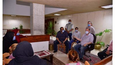 محافظ أسيوط يوجه بإيجاد حلول عاجلة لمشكلة الصرف الصحي بمنطقة المصلى