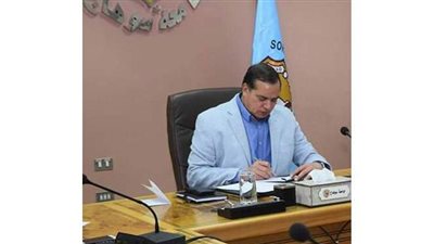 طلاب سنوات النقل بجامعة سوهاج ينتهون من رفع أبحاثهم بنسبة 91%