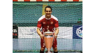 ممدوح طه لاعب يد الأهلي يجدد تعاقده لـ3 مواسم