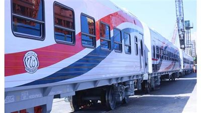 السكك الحديدية تنقل نصف مليون راكب اليوم