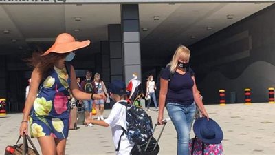 محافظ جنوب سيناء: استقبلنا 450 سائحًا معظمهم من بيلاروسيا وأوكرانيا