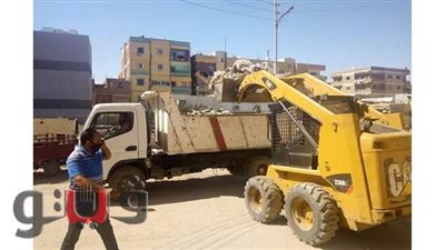 رفع 20 طنًا من المخلفات  بمدينة أبو صوير في الإسماعيلية | صور