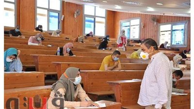 رئيس جامعة كفرالشيخ يتفقد لجان امتحانات طلاب الفرق النهائية