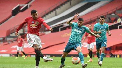 مانشستر يونايتد يسحق بورنموث 5-2 ويهدد  تشيلسي في البريميرليج