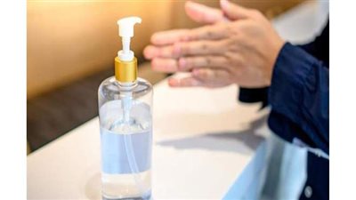 بسبب كورونا... بريطاني يبيع مطهرات بـ 37 مليون دولار في 3 أشهر