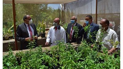 رئيس جامعة بني سويف يفتتح ثلاث وحدات إنتاجية بكلية الزراعة