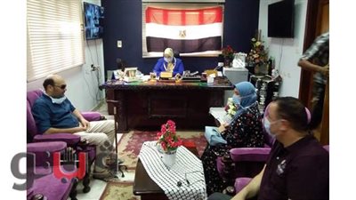 وكيلة تعليم كفرالشيخ تنقل زوجة طبيب فقد بصره بمستشفى العزل ببلطيم