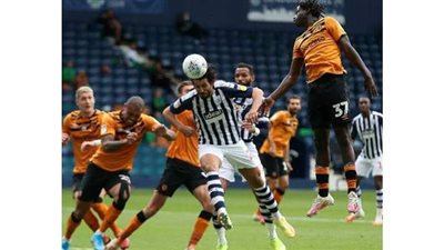 أحمد حجازي يسجل في فوز وست بروميتش على هال سيتي قبل طرده