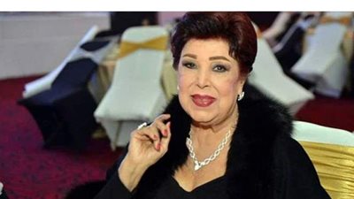 ابنة رجاء الجداوي تدخل في نوبة بكاء على الهواء: رددت 4 كلمات مؤثرة قبل وفاتها