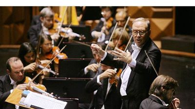 وفاة أسطورة الموسيقى الإيطالية 