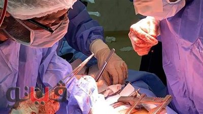 مستشفى الزقازيق العام يجري جراحة نادرة لشخص تعرض لطعنة نافذة بالقلب  | صور