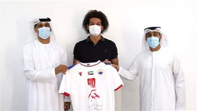 علي زين يجدد تعاقده مع الشارقة الإماراتي