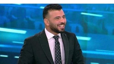 عماد متعب يبدأ التحضير لمهرجان اعتزاله