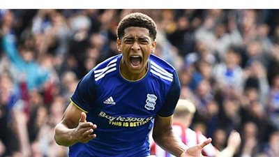 بوروسيا دورتموند يقترب  من ضم موهبة إنجلترا