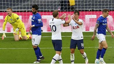 توتنهام يستعيد الانتصارات بالفوز على إيفرتون 0/1 بالدوري الإنجليزي