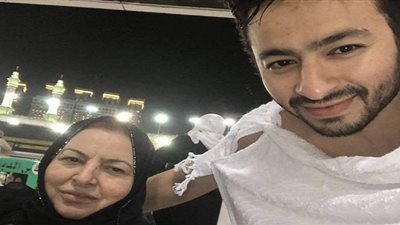وفاة والدة حمادة هلال بعد صراع مع المرض