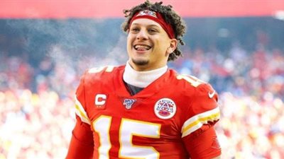 مقابل نصف مليار دولار .. لاعب أمريكي يوقع أكبر عقد في تاريخ الرياضة