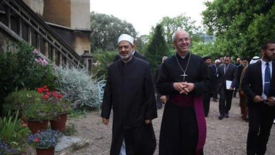 شيخ الأزهر ورئيس أساقفة كنيسة كانتربري: «كورونا» أظهر حاجة الإنسانية للعمل المشترك