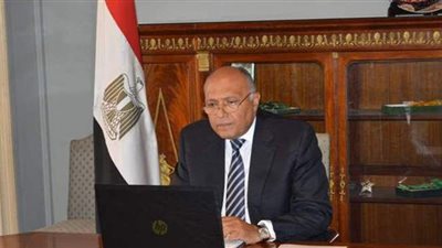 شكري يتلقى اتصالاً هاتفياً من نظيره البريطاني