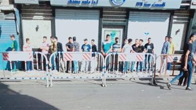توافد طلاب الثانوية العامة بالإسكندرية على مقار لجان الثانوية العامة