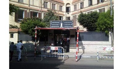 أمن الإسكندرية يخلي الباعة الجائلين من محيط لجان الثانوية العامة