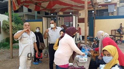 تسليم الكمامات لطلاب الثانوية والالتزام بالإجراءات الاحترازية في القليوبية | صور